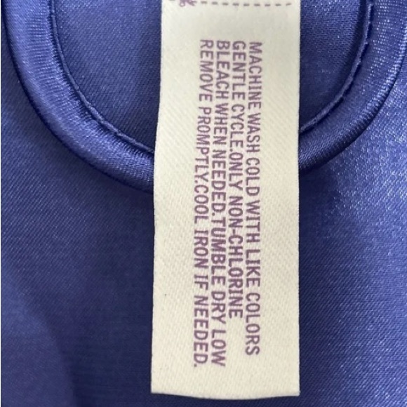 New Lilac and London Satin Robe - Picture 7 of 7